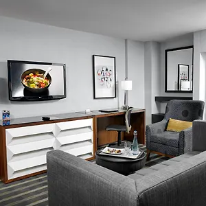 4* Hotel Arts