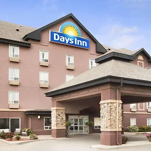Days By Wyndham Airport Hotel