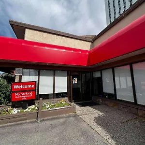Econo Village Lodge